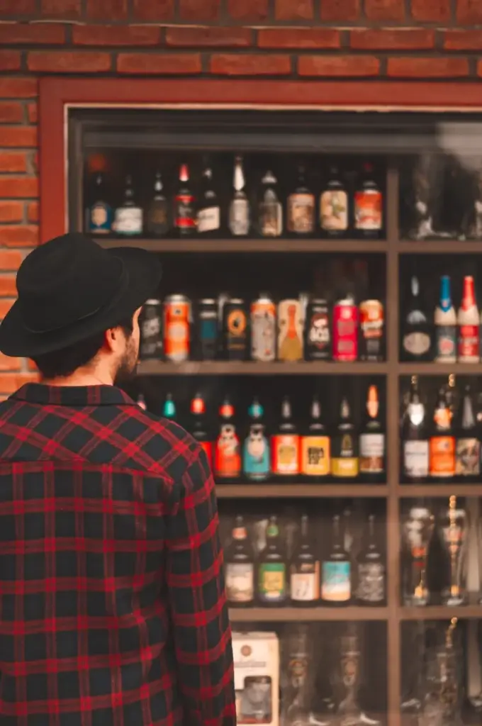 Les 5 tendances incontournables de la bière artisanale : Comment les intégrer dans votre offre pour attirer plus de clients
